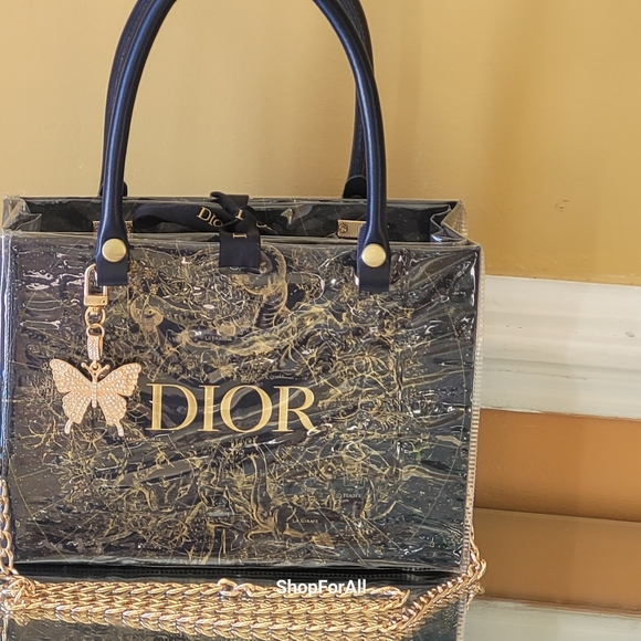 Dior - Picture 5 of 16